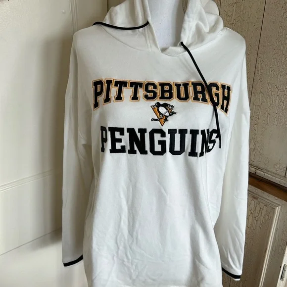Reebok White NHL Penguins Hoodie - Picture 2 of 14